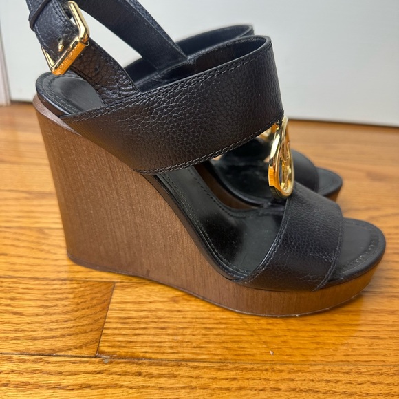 Louis Vuitton Rare Black Wedges with Gold Logo 37 Excellent Condition - Picture 6 of 8